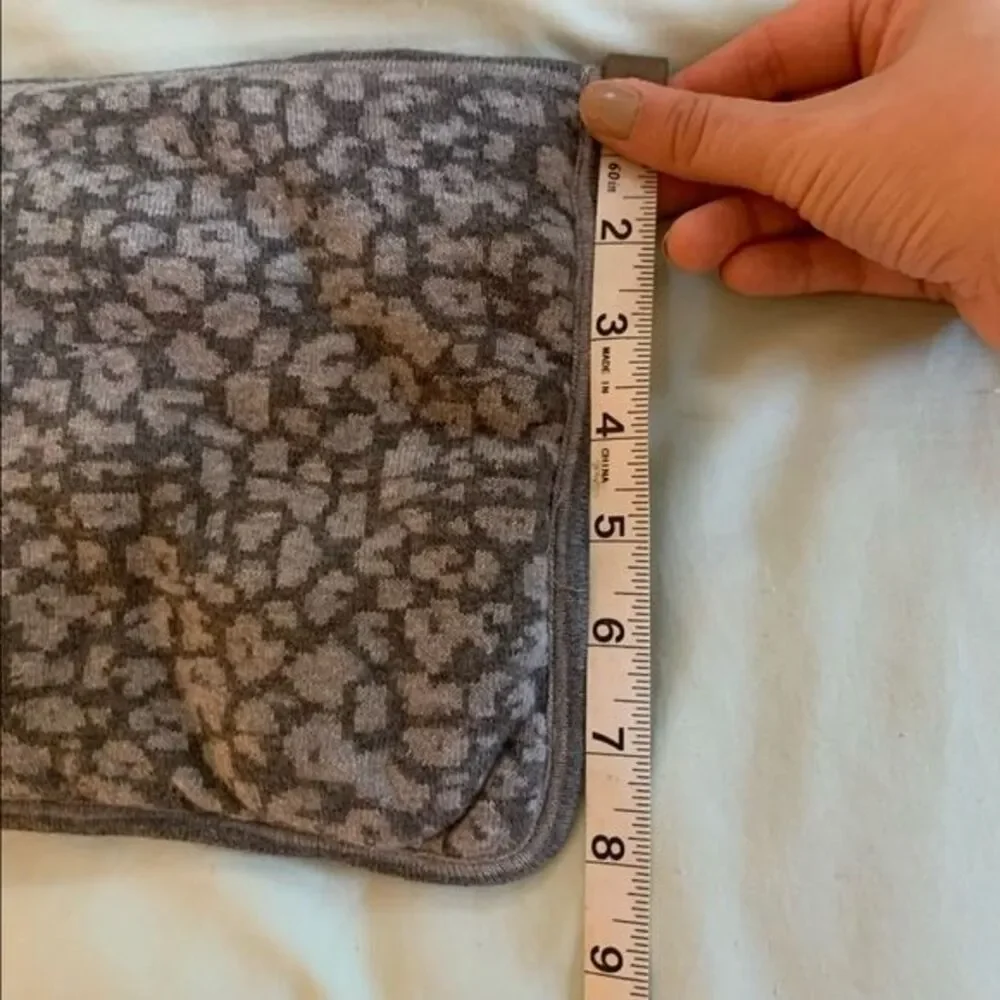 Chico’s Leopard Print Business Casual Neutral Mob Wife Cotton Wool Blend Clutch